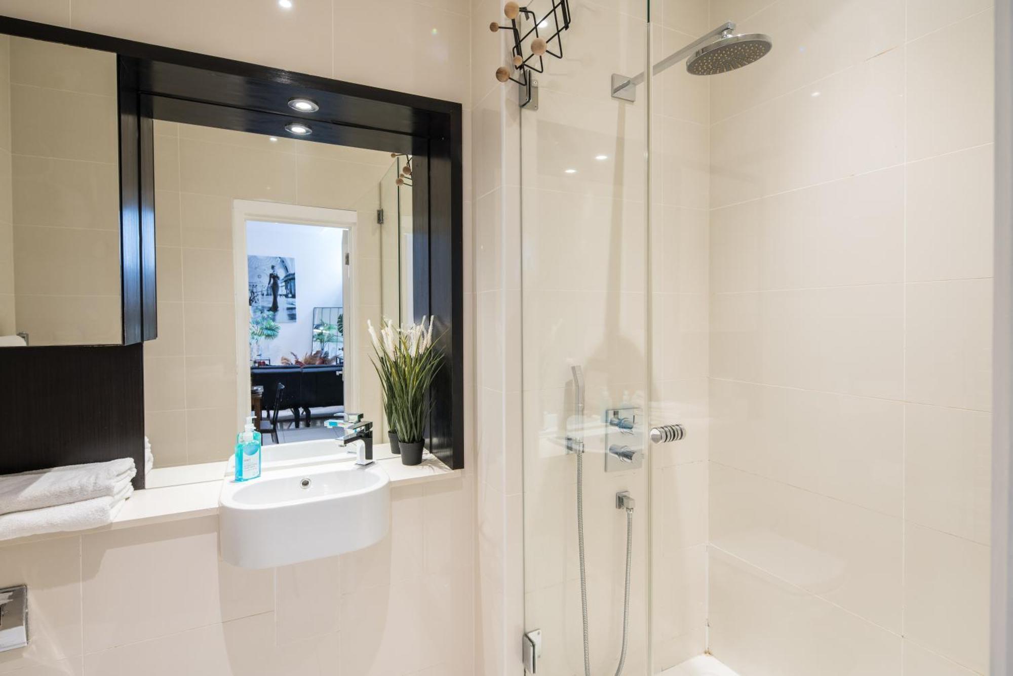 Al Central-Soho-Chinatown-Coventgarden-Cozy-Onebed Apartamento Londres Exterior foto